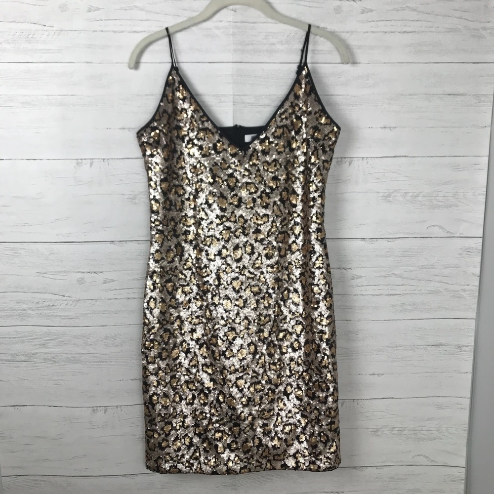 BB DAKOTA LEOPARD SEQUINS DRESS
